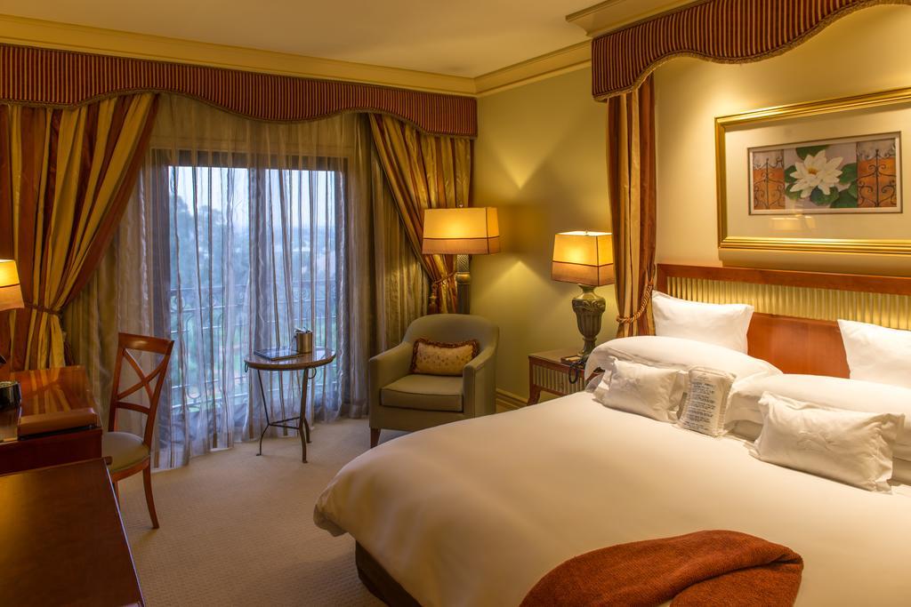 Peermont D'Oreale Grande At Emperors Palace Κέμπτον Παρκ Εξωτερικό φωτογραφία