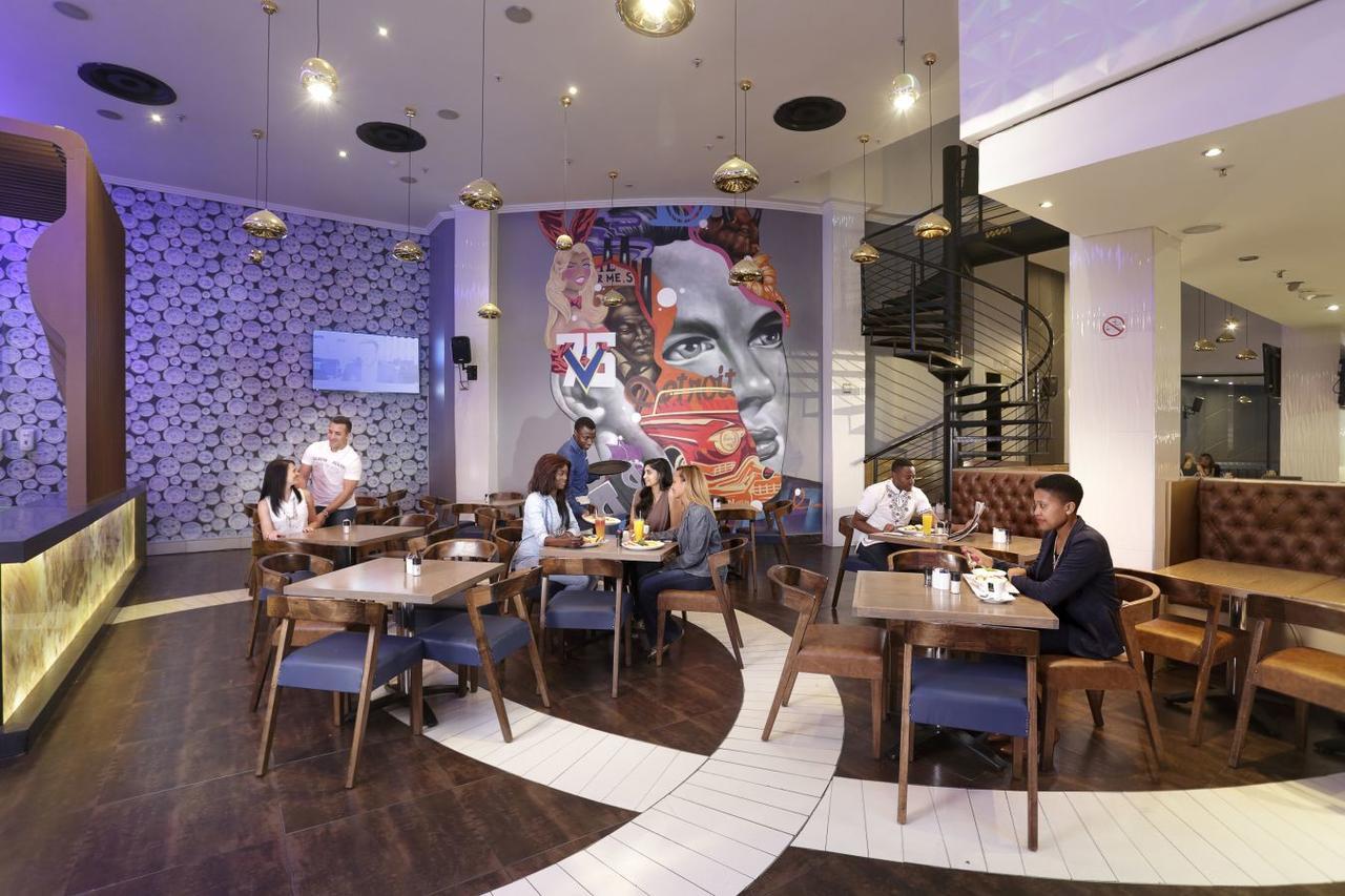 Peermont D'Oreale Grande At Emperors Palace Κέμπτον Παρκ Εξωτερικό φωτογραφία