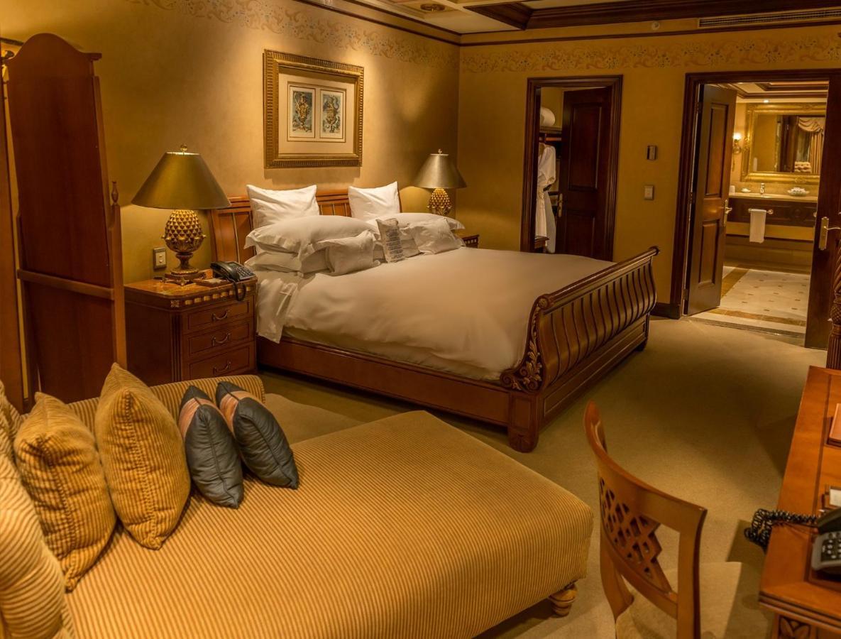 Peermont D'Oreale Grande At Emperors Palace Κέμπτον Παρκ Εξωτερικό φωτογραφία